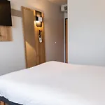Pau
