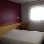 Pau Hotel 2*