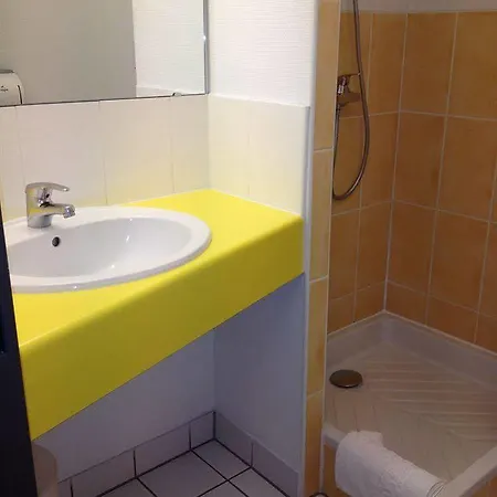 Hotel Pau 2*