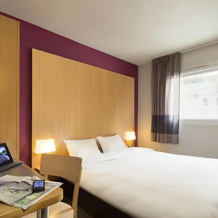 Pau Hotell Lescar